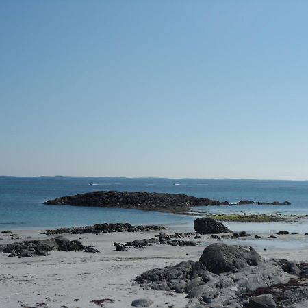 Swan View Lodge - North Uist ロッホマディー エクステリア 写真
